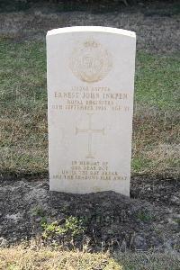 Ismailia War Memorial Cemetery - Inkpen, Ernest John